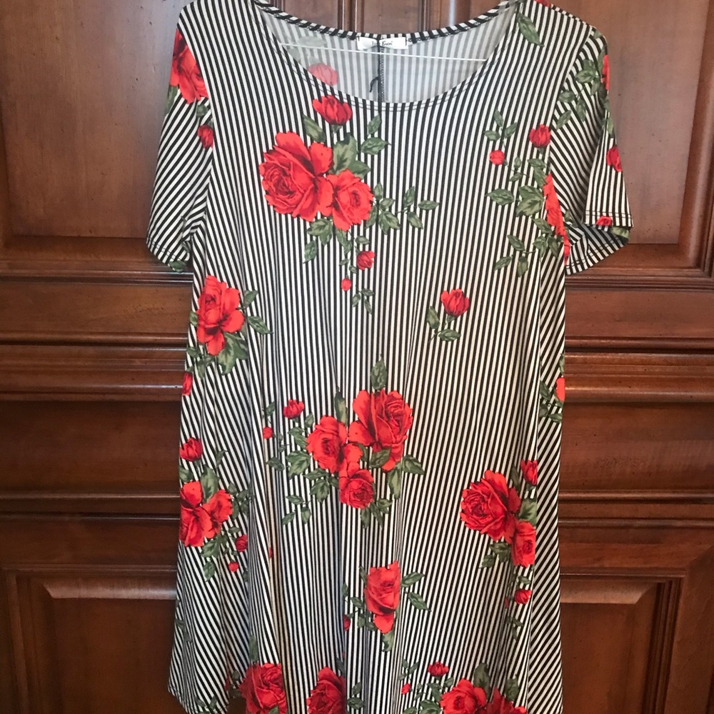 Tres Bien shift dress